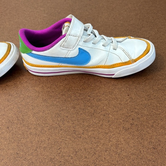Nike Kids White Sneakers with Blue and Purple Accents - Picture 3 of 12